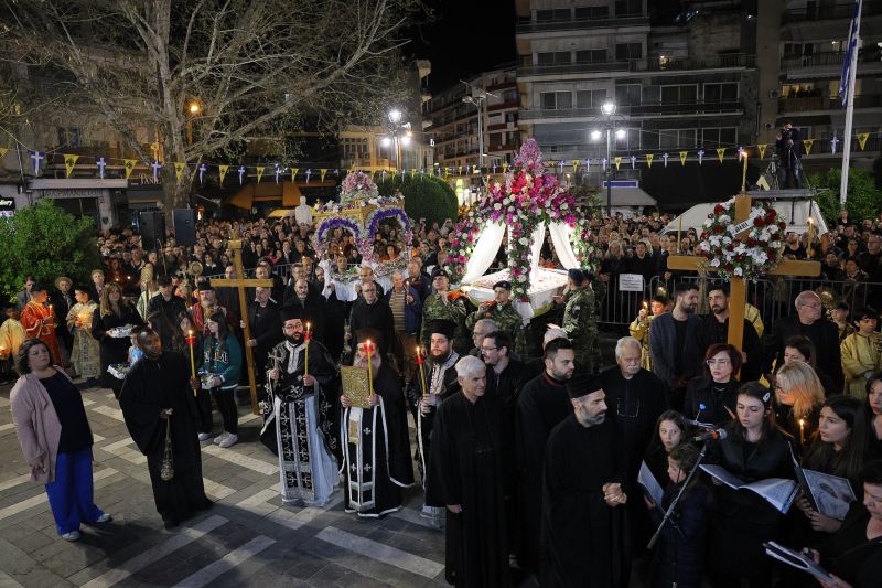  Η Ακολουθία του Επιταφίου στη Δράμα